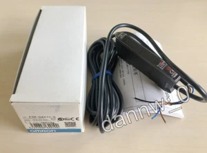 New in Box OMRON E3X-DAC11-S Fiber Amplifer Sensor - Picture 1 of 2