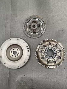 Genuine LUK Ford Focus 2009 Single Mass Flywheel Clutch - Picture 1 of 9