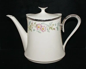 RARE! DISCONTINUED LENOX CHINA FLIRTATIONS PATTERN 5 CUP TEA/COFFEE POT - Picture 1 of 6