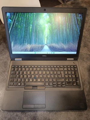 DELL 5570 15.6' Core i3-6100U 2.3Ghz Windows 11 PRO - TBE - Bild 1 von 3