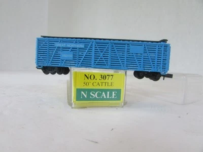 Model Power N Scale Trains 3077 50' Cattle Freight Car Blue Great Northern E5 - Image 1 of 4