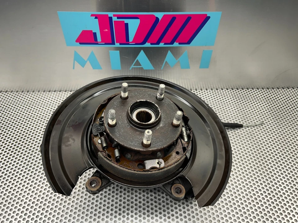 Conjunto de husillo de nudillo trasero derecho Subaru WRX STI 2015-2021 = lado del pasajero Foto 1 de 4