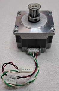 Moons Stepping Motor 23HS0033-01 für KVH TracVison M2 - Picture 1 of 7