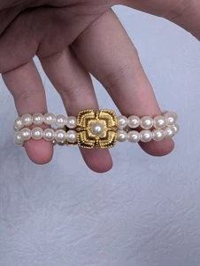 Vintage MONET Faux Pearl Double Strand Bracelet Gold Tone Beautiful Pearl Center - Picture 1 of 5