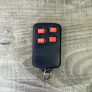 Ademco keyless remote entry CFS8DL5804 security transmitter controller alarm fob - Imagen 1 de 2