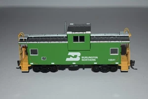 HO Scale Athearn Burlington Northern Cupola Caboose 10594 C54595 - Bild 1 von 2