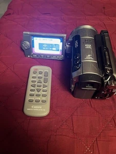 CANON HG10A Video Camera with cables and battery/case - Picture 1 of 8