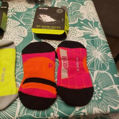 Calcetines CEP Sportswear Compresión Dinámica+ NO-SHOW Elige Color Para Mujer Foto 1 de 4