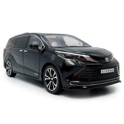 1:24 Toyota Sienna MPV Model Car Diecast Toy Cars Toys for Boys Kids Gifts White - Image 1 of 4