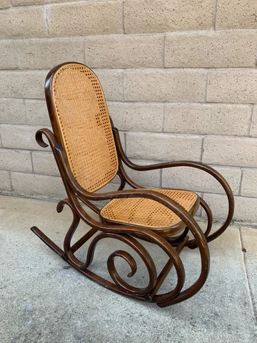 VINTAGE MID-CENTURY THONET STYLE BENTWOOD CHILDREN'S SOLID WOOD ROCKING CHAIR Cover