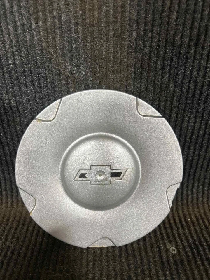 Fits 2002-2006 Chevrolet Trailblazer 16" Wheel/Rim Center Cap OEM#:9595401 Foto 1 de 3