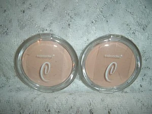 "1" CABOODLES Oil-free Pressed powder - LIGHT on right in picture - Picture 1 of 1