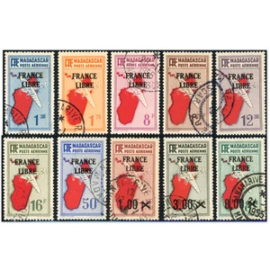 MADAGASCAR POSTE AÉRIENNE N°45 À 54 TIMBRES OBLITÉRÉS, N°46 SIGNÉ BRUN COTE 255€ - Picture 1 of 3