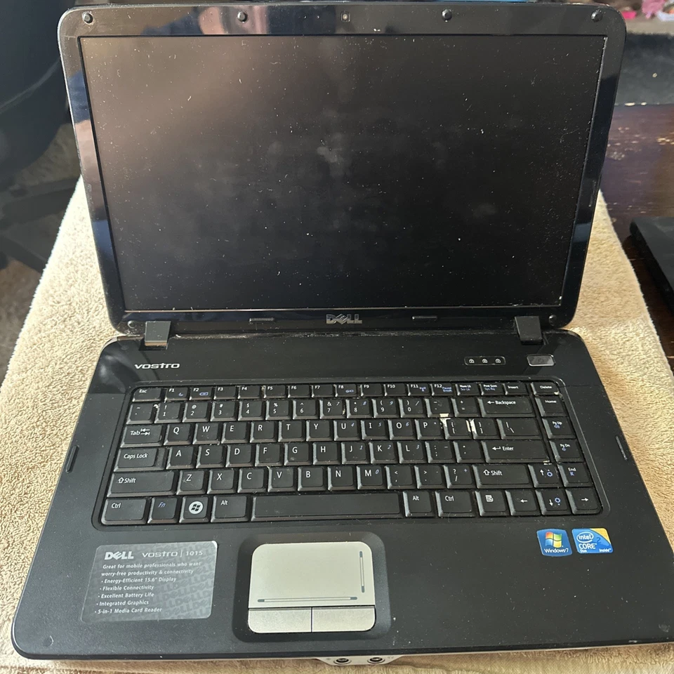 Dell Vostro 1015 15.6” Core 2 Duo 2GB RAM 250GB HDD Windows 7 - Image 1 of 4