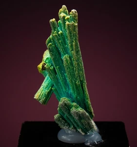 Chrysocolla después de la mina de rayos de yeso, condado de Pinal, Arizona 2303-287 - Imagen 1 de 5