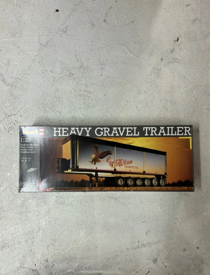 Revell - Heavy Gravel Trailer 7519 - Immagine 1 di 4
