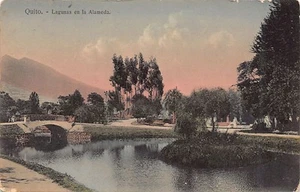Ecuador - QUITO - Lagunas en la Alameda - Picture 1 of 2