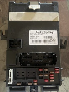 2005 2006 Ford Mustang Fuse Box Body Control Module BCM 5R3T-14B476-BE OEM - Bild 1 von 6