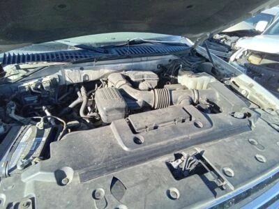 Used Air Cleaner Assembly fits: 2011 Ford Expedition 5.4L 3V from 02/15/10 Grade - Image 1 of 4