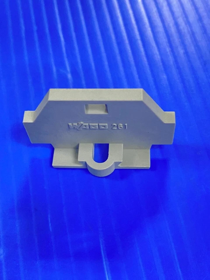 TERMINAL BLOCK END PLATE - Image 1 of 1