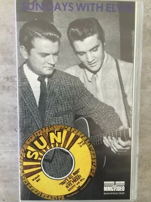 ELVIS PRESLEY: SUN DAYS WITH ELVIS (VHS-Video MMGV 028 / NM) - Bild 1 von 2