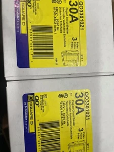 Square D QO3301021 3 Pole 30 Amp 240V SHUNT TRIP BREAKER NIB - Picture 1 of 1