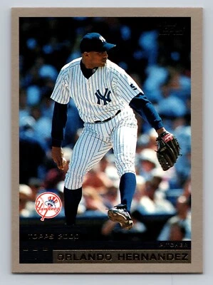 2000 Topps Baseball Card No.285 Orlando Hernandez  New York Yankees  - Image 1 of 2