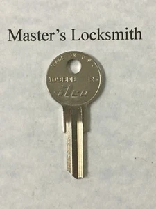 1 Keys 1981-2004 Peterbilt US Models Semi Key Blanks Blank 1098DB B5 - Bild 1 von 2