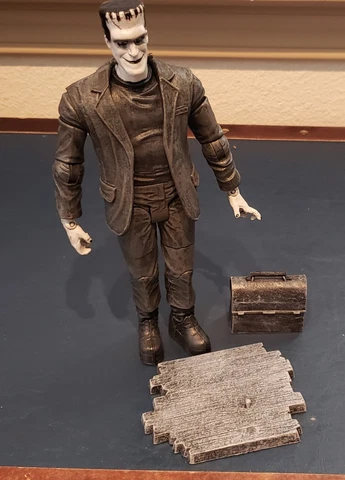 Herman Munster Diamond Select 7" Action Figure 2011 Toys R Us Black & White RARE Cover
