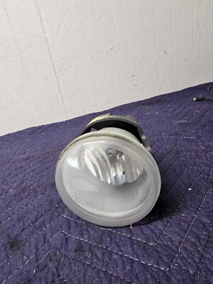 Luz antiniebla izquierda = derecha 04805857AB Chrysler 300 Sebring Town & Country 2008 2009 OEM Foto 1 de 4