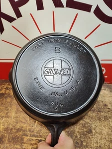 "Fully Restored" GRISWOLD #8 CAST IRON SKILLET Slant Logo Seasoned Flat - Picture 1 of 7