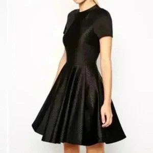 Ted Baker Black Melisse Reptile Print Embossed Neoprene Mini Dress Size 2 - Picture 1 of 14
