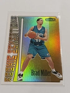 Fleer Tradition Brad Miller Rookie Sensations #13 RS Charlotte Hornets 1999-00 - Imagen 1 de 2