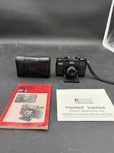 Ricoh FF-1 analoge Kompaktkamera 35 mm Farbe Rikenon 2,8/35 mm mit Tasche & Mann - Bild 1 von 12