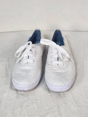 Keds White Eyelet Sneakers size 7.5 - Image 1 of 4