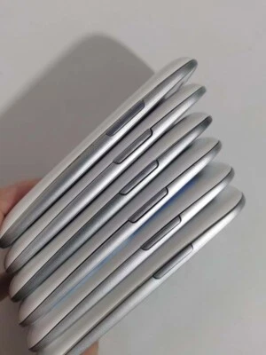 Samsung I8190 Galaxy S III mini 3G Android Unlocked Cell Phone Fully working - Image 1 of 4