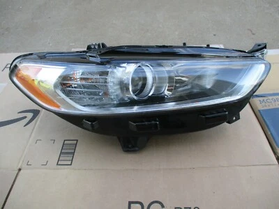 Ford Fusion 2013 2014 2015 2016 pasajero derecho faro halógeno lámpara OEM   Foto 1 de 4