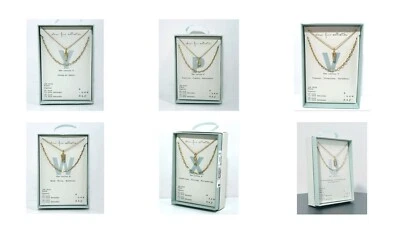 Colar feminino A New Day placa de ouro 14k, letras de monograma de cristal - Demi Fine - Imagem 1 de 4