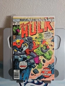 The Incredible Hulk (Marvel) #203, (1962 1st Series) Sept. 1976, $0.30, FVF-7.0 - Picture 1 of 6