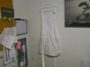 PORT AUTHORITY WHITE ADJUSTABLE NECK SATRAP APRON COOKING GRILLING CLEANING - Picture 1 of 2