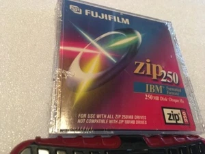 Fujifilm 250 MB Zip Disk IBM Formatted - Picture 1 of 2