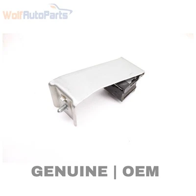 Mercedes-Benz GLA250 2015-2020 2,0 L - Soporte de válvula de bote de vapor de combustible de carbón Foto 1 de 4