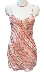 VINTAGE 80er JAHRE BOB MACKIE ROSA UND MOOS GLITZERNDES SATINIERTES NACHTHEMD - Bild 1 von 6