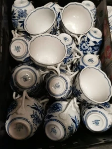 (100 Teile) 50 Stűck Lorenz Hutschenreuther Zwiebelmuster Kaffeetassen mit UT - Bild 1 von 2