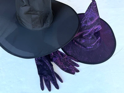 LOTE de 3 sombreros de bruja negros ala con cable púrpura metálico + guantes largos adultos adolescentes Foto 1 de 4