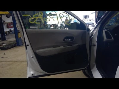 2018 HR-V Driver Left Front Door Trim Panel 1641787 Foto 1 de 4
