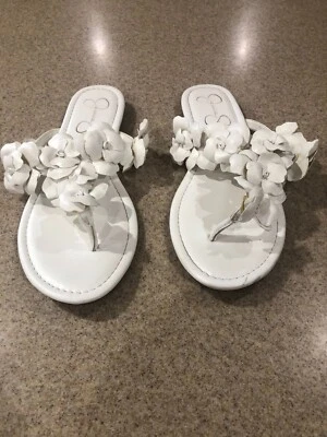 Jessica Simpson Women's  Floral Embellished Flat Thong Sandals size U.S. 8-1/2 - Image 1 of 4