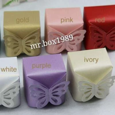 Preciosas cajas de dulces de papel con patrón de mariposa para regalos de fiesta de boda regalo cumpleaños  Foto 1 de 4