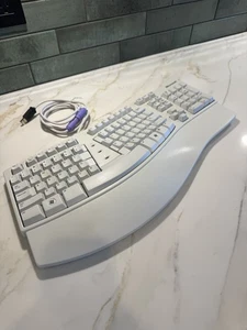 Microsoft Keyboard Elite X03-51763 Natural PS2 USB Wired Ergonomic EXCELLENT! - Picture 1 of 10