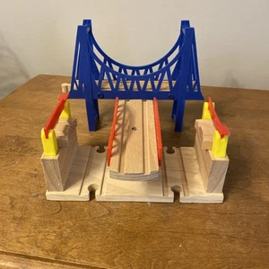 Chuggington Toy Bridges For Thomas The Train Set Of Two - Picture 1 of 2